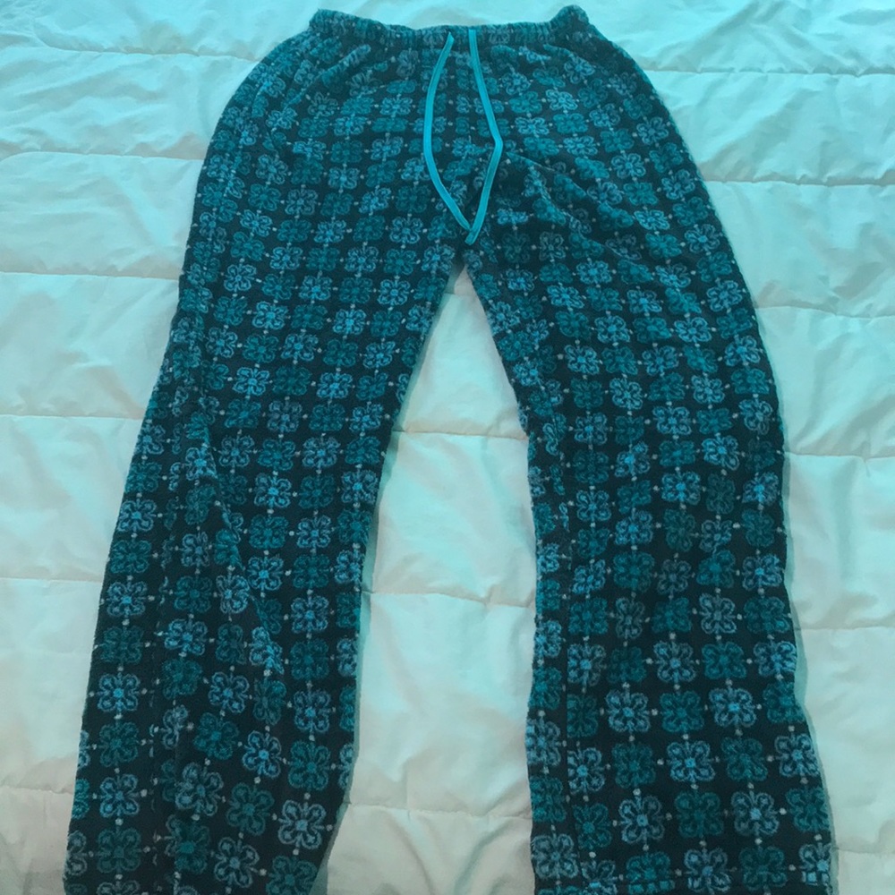 Noire flower PJ bottoms 🦋